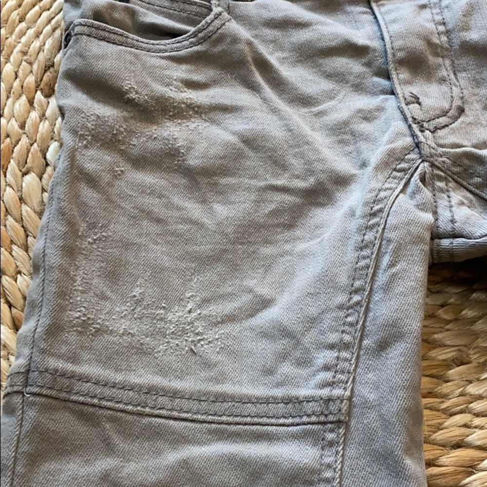 H&M Grey Shorts sz 4/5T - Picture 6 of 8